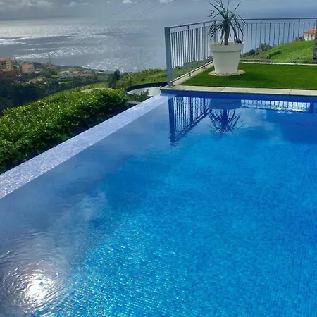 Da Luz Calheta Estreito Da Calheta