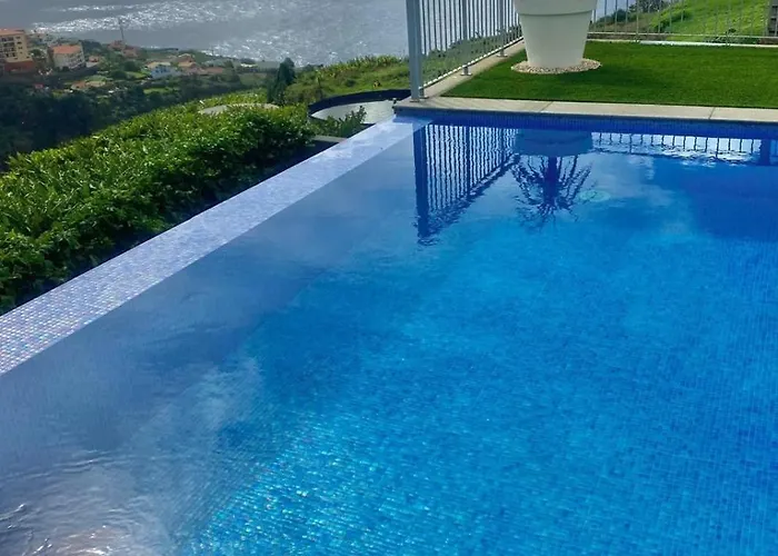 Da Luz Calheta Estreito Da Calheta