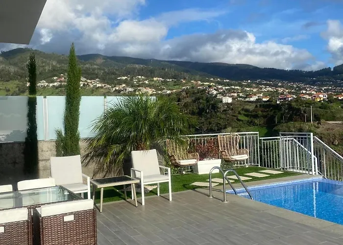 别墅 Da Luz Calheta *